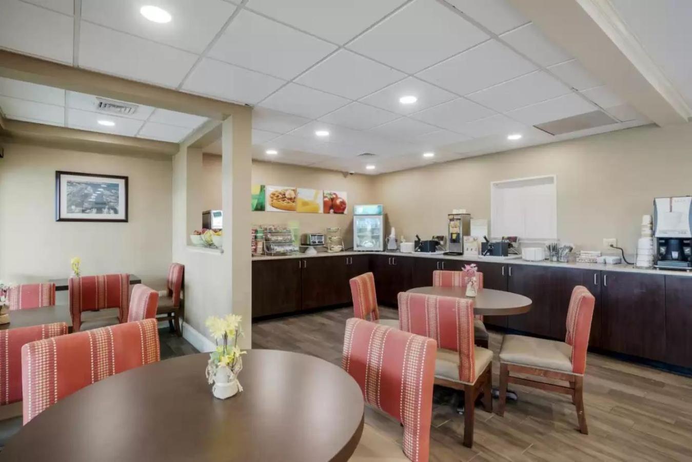 Quality Inn & Suites Oceanblock Ocean City Exterior foto